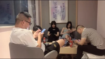 pacopacomama031216050一邊幹人妻一邊讓她給丈夫打電話面帶笑容背叛的美人妻椿要無碼中文字幕mp4