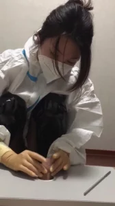 rh2048com230319迷奸心仪的美女护士操的内裤湿了一看就是个闷骚反差婊3